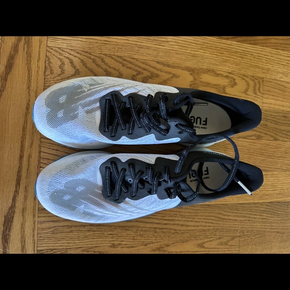 new balance fuelcell tc heren abrikoos